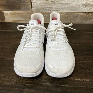 Nike Free RN 2018 running shoes in the white and black colorway